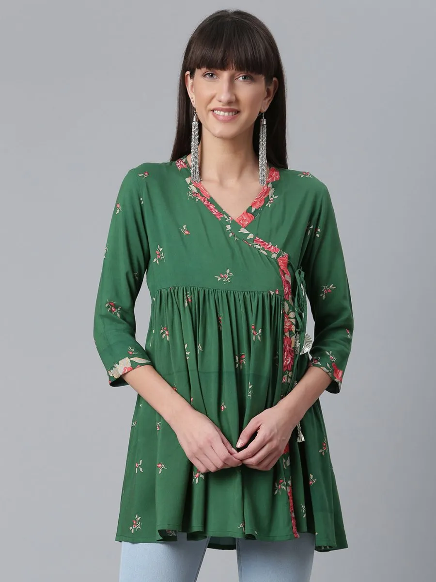 Ahalyaa Green & Pink Floral Printed Tunic