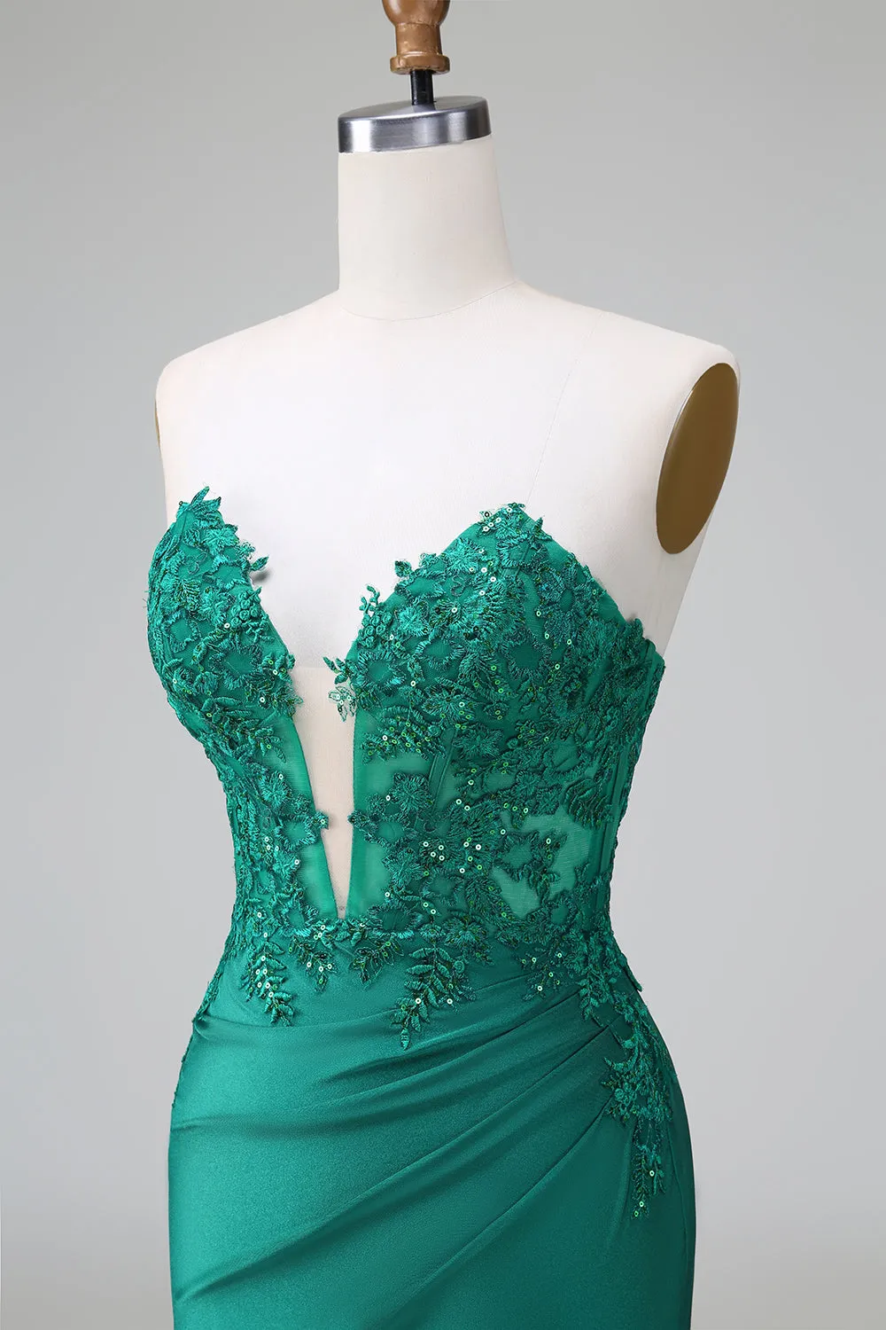 Classy Dark Green Bodycon Strapless Pleated Short Homecoming Dress with Beading