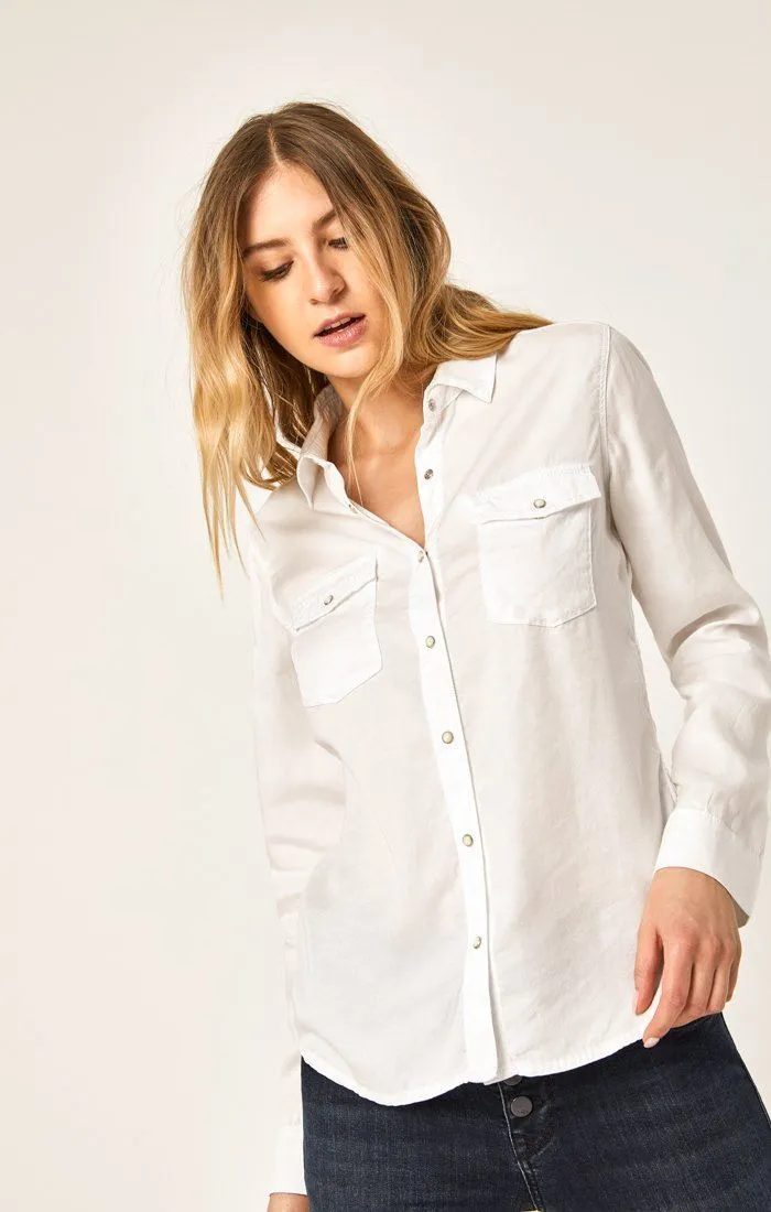 ELSA FITTED DENIM SHIRT IN WHITE GOLD