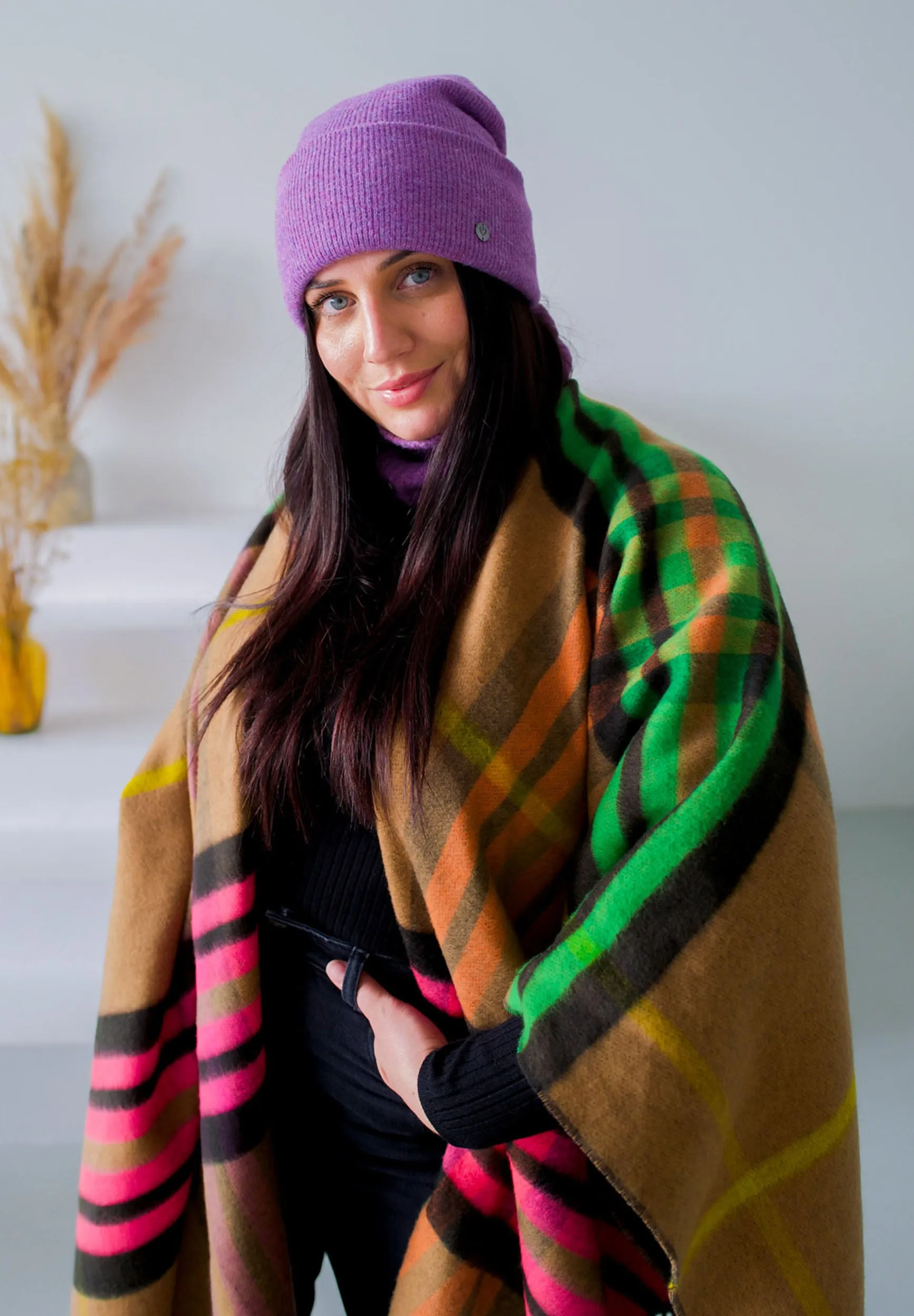 FRAAS Plaid Bright Reversible Woven Ruana