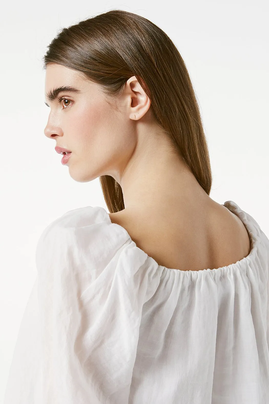 FRAME - Off the Shoulder Billow top