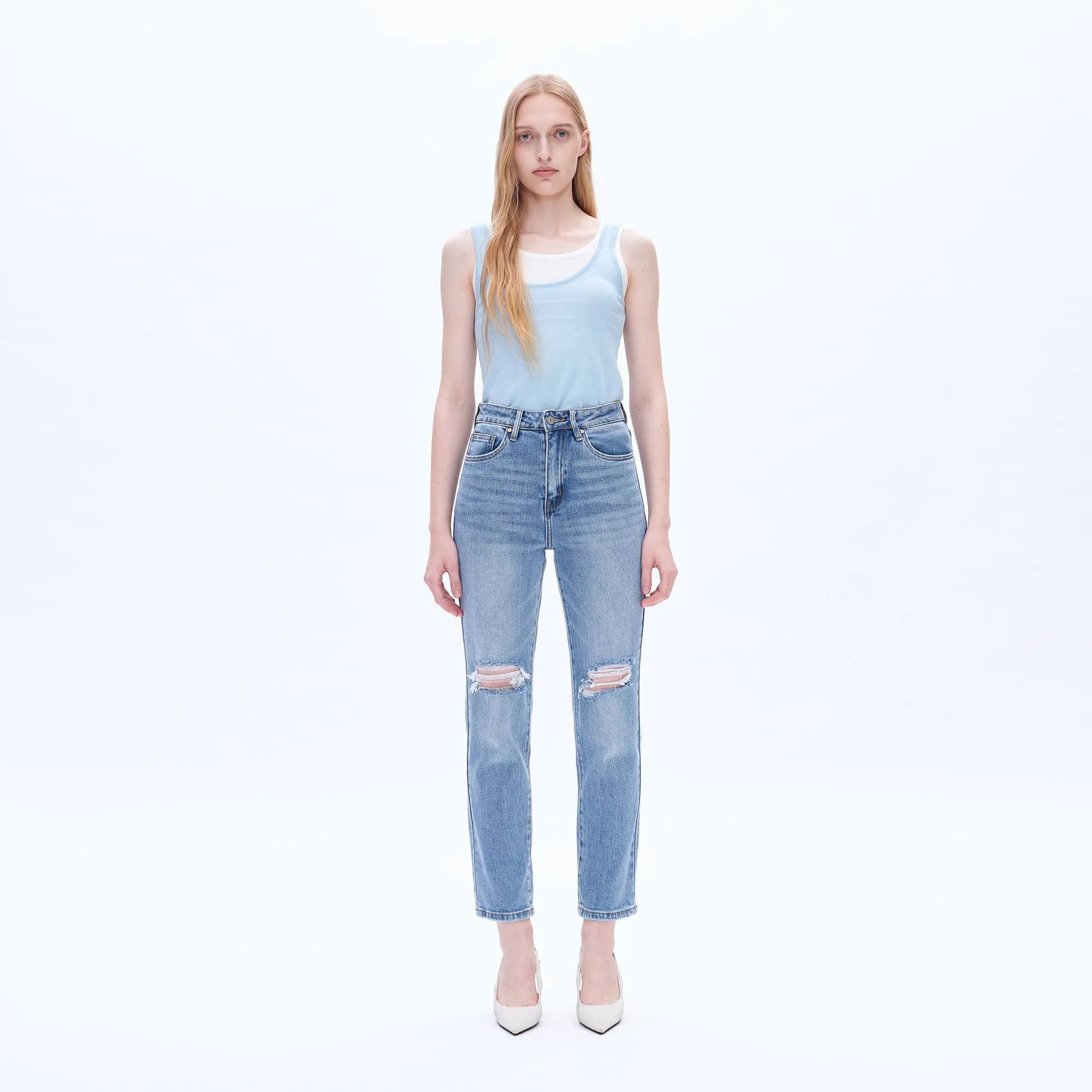 HIGH RISE MOM JEANS WITH FINISHED HEM