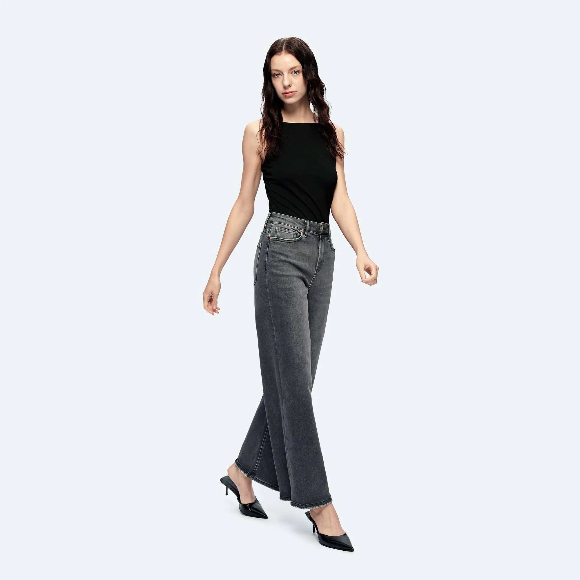 HIGH RISE WIDE LEG JEANS WITH FINISHED HEM