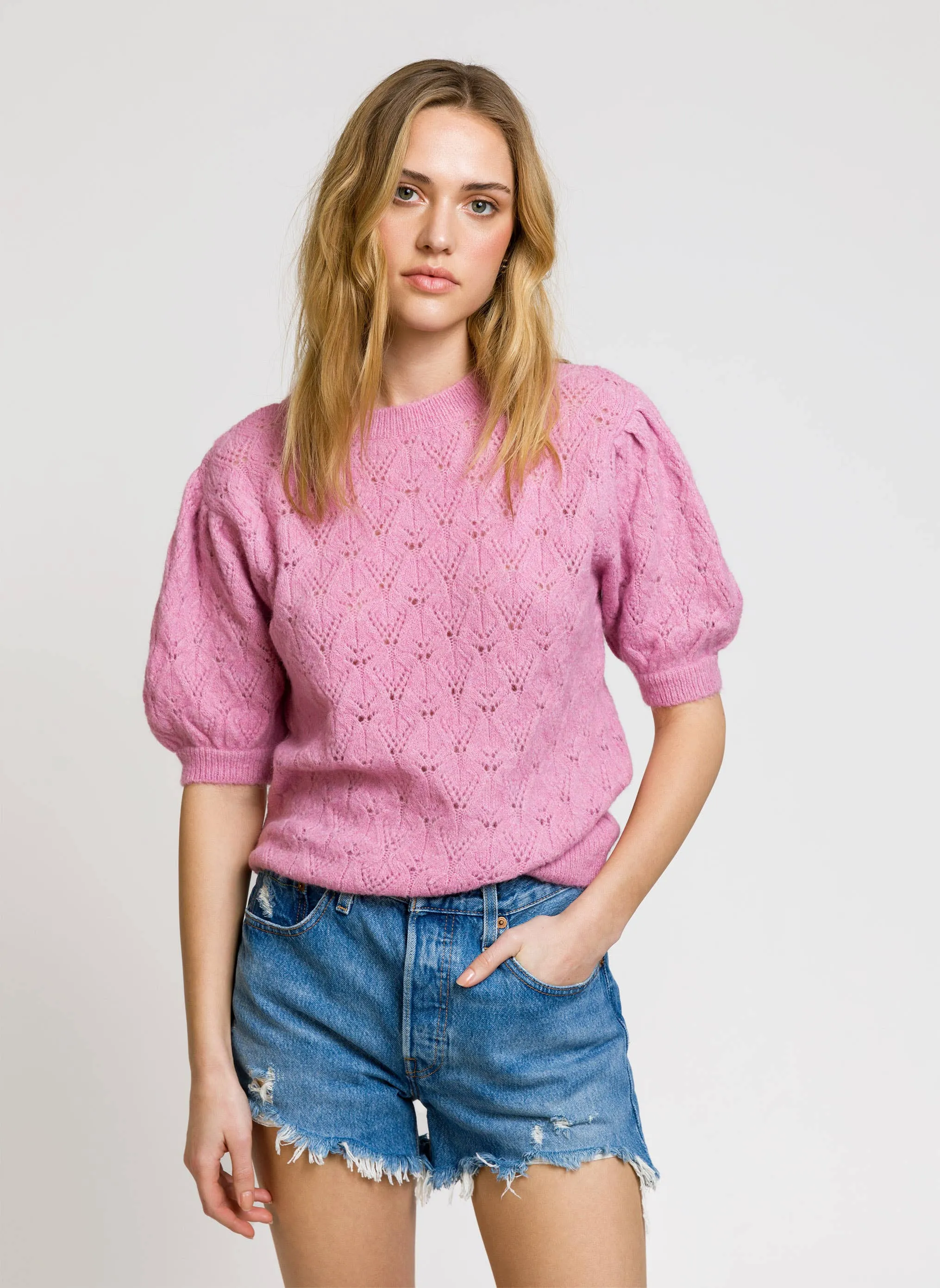 Ledika Short-Sleeve Sweater: Pink