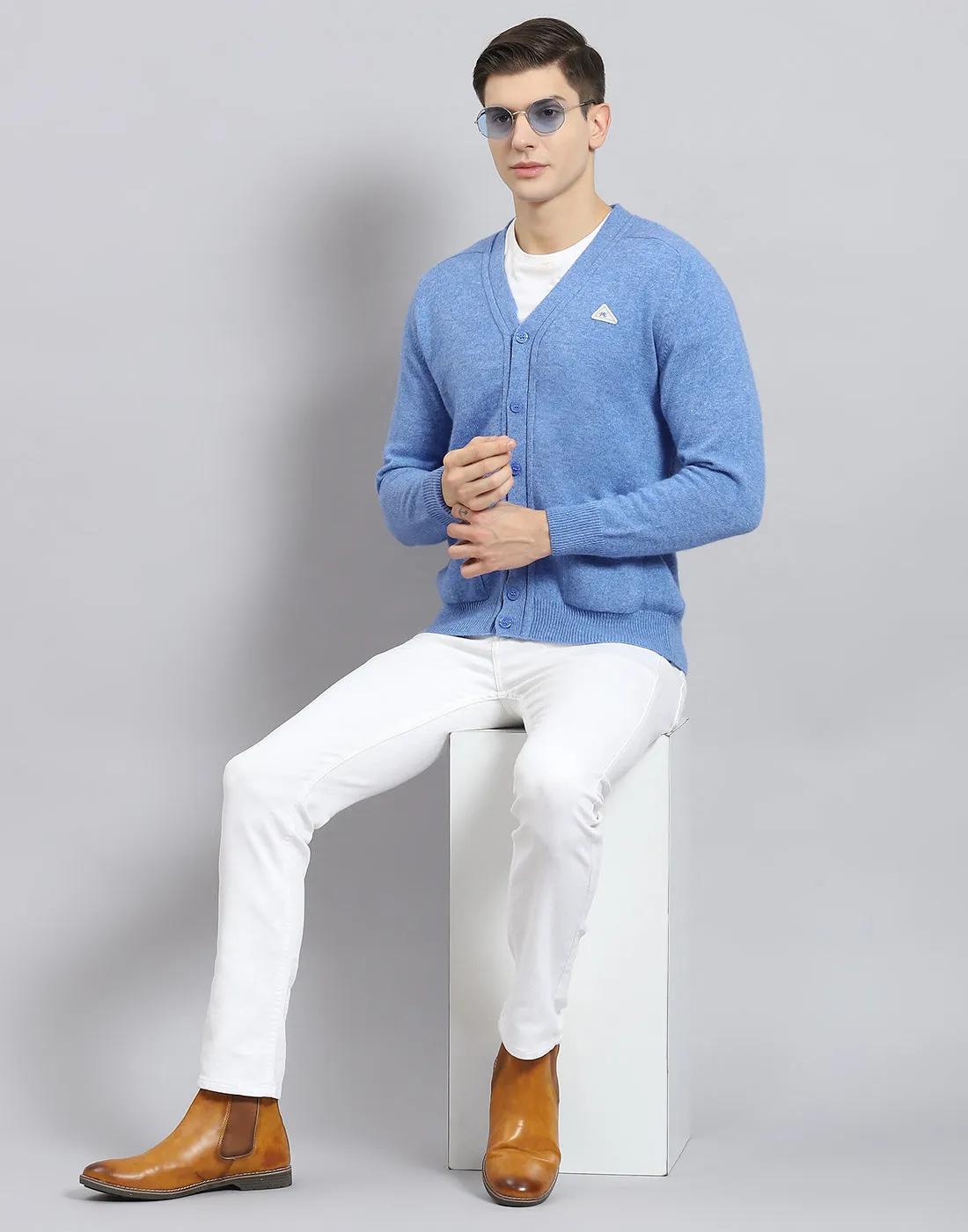 Men Blue Solid V Neck Full Sleeve Cardigan