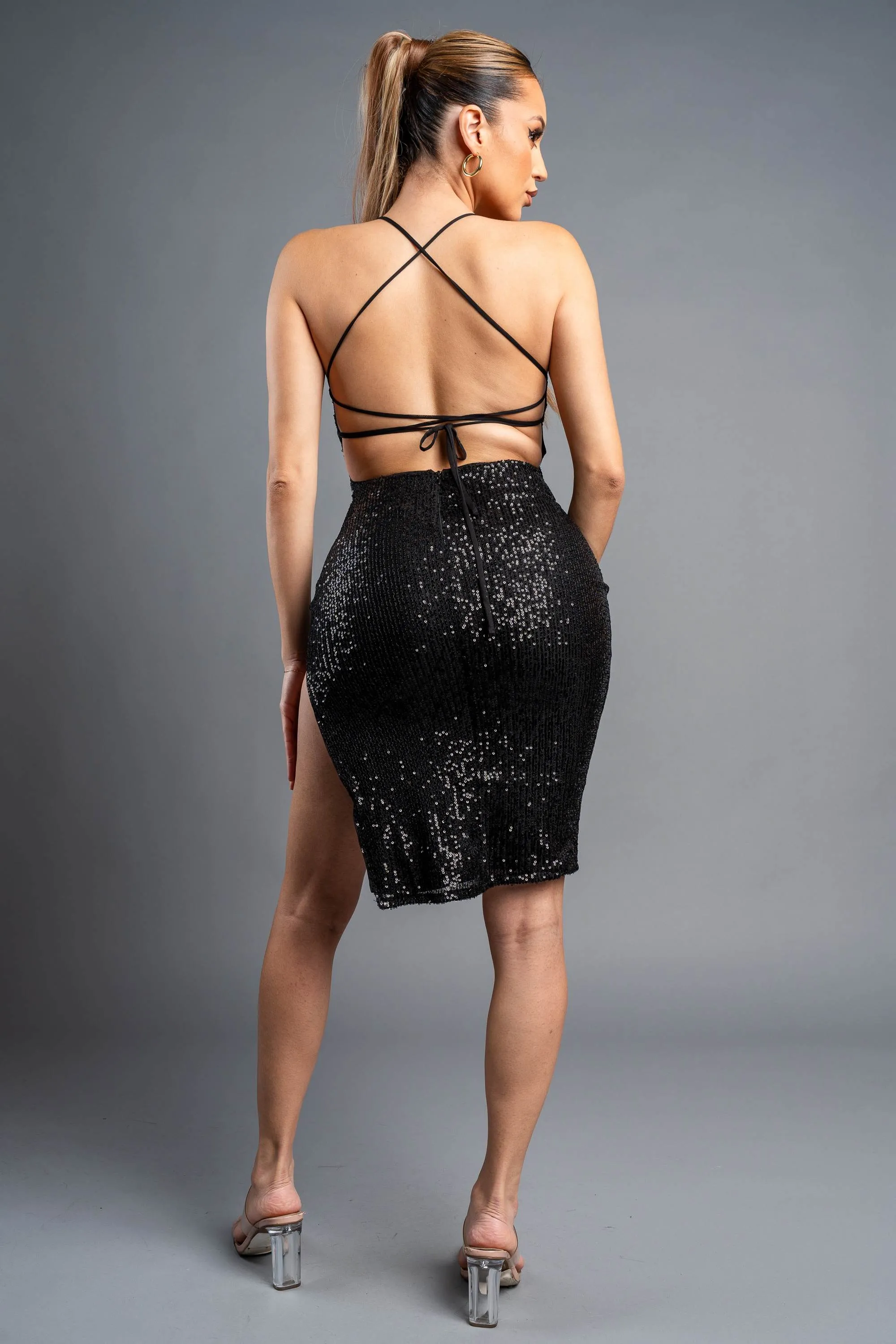 Privy - Sexy Sequins Drawstring Criss Cross Lace Up Back Slitted Bodycon Knee Length Mini Dress - Pd72787n