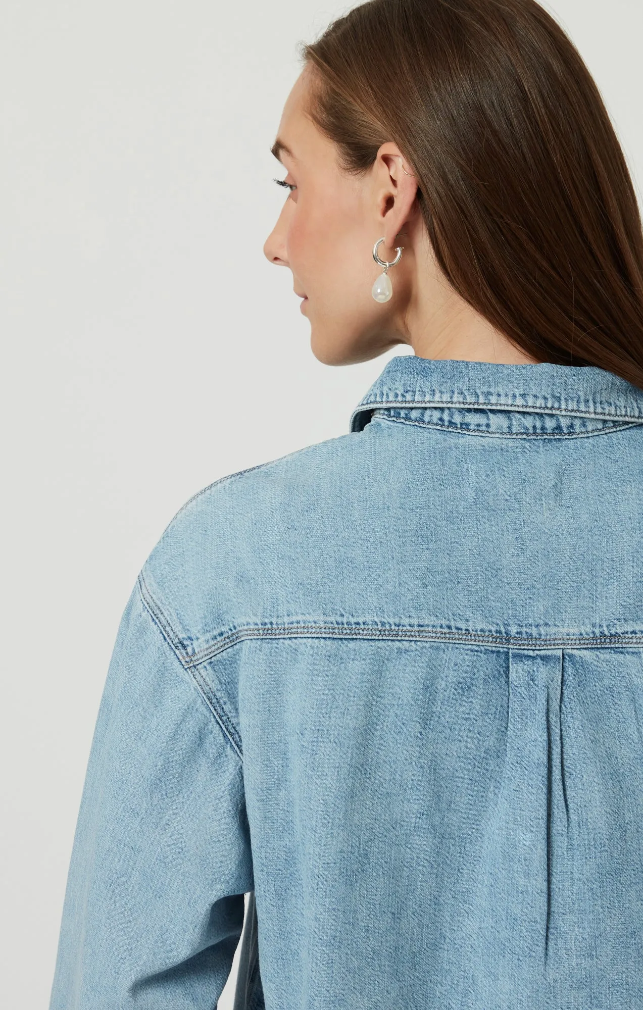 SUSAN DENIM SHIRT IN LIGHT USED DENIM