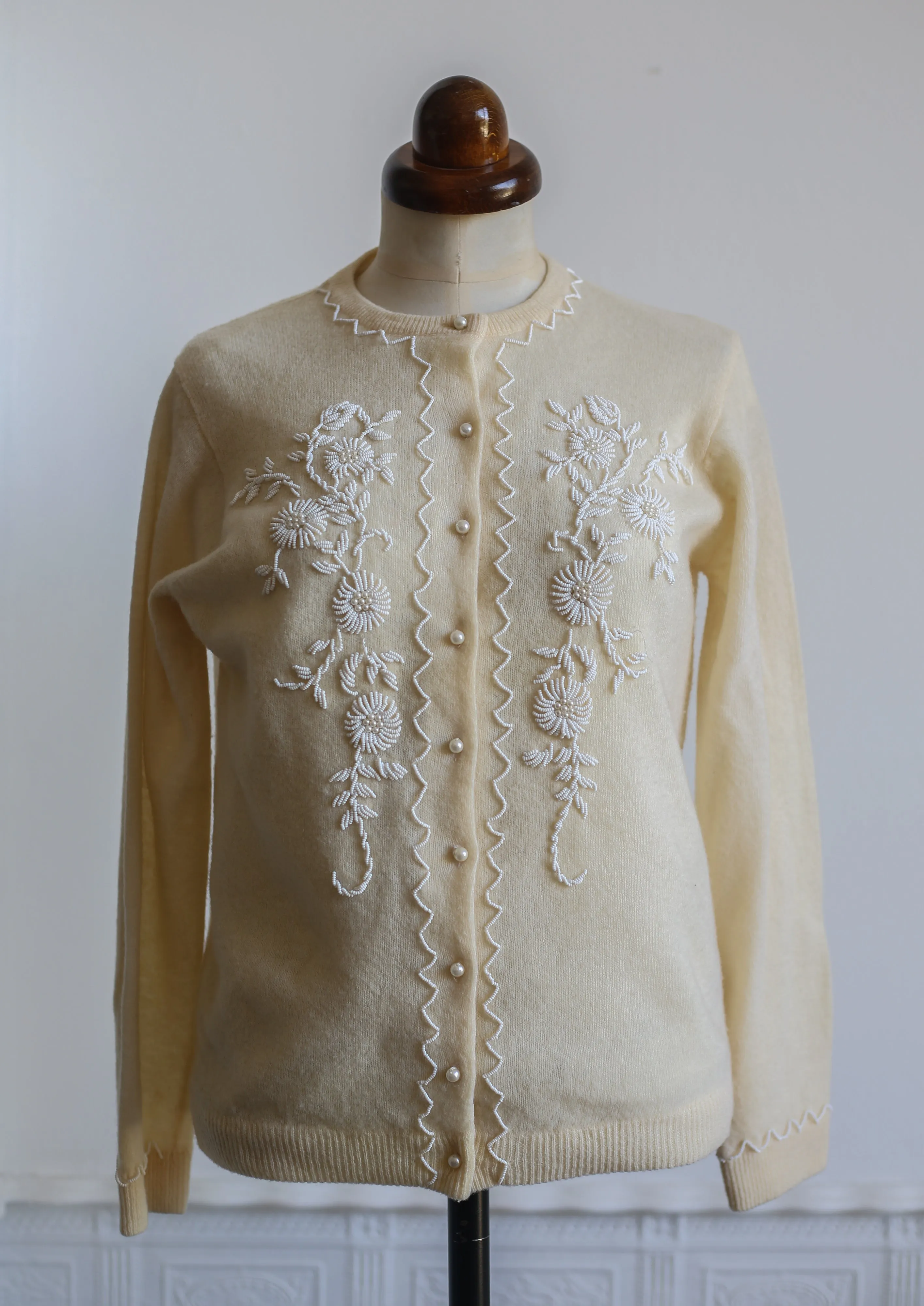 Vintage 1960s Cream Lambswool Beaded Cardigan